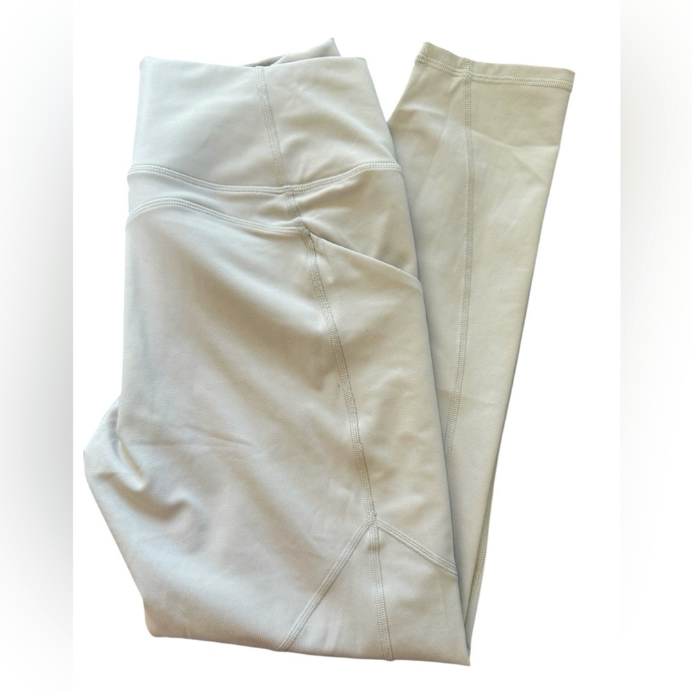 Fabletics pure luxe leggings, side pockets, light grey, size Medium, - Picture 2 of 5